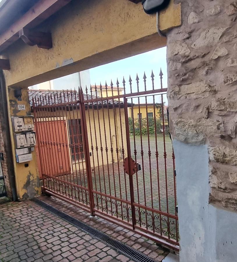 La Finestra Sul Castello Desenzano-By Goccia Di Lago Desenzano del Garda Luaran gambar